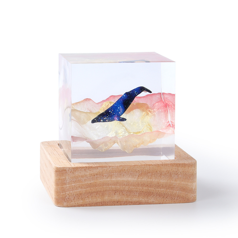 Lampka stołowa z żywicy w kszt – Resin Art Cube recenzja i cena