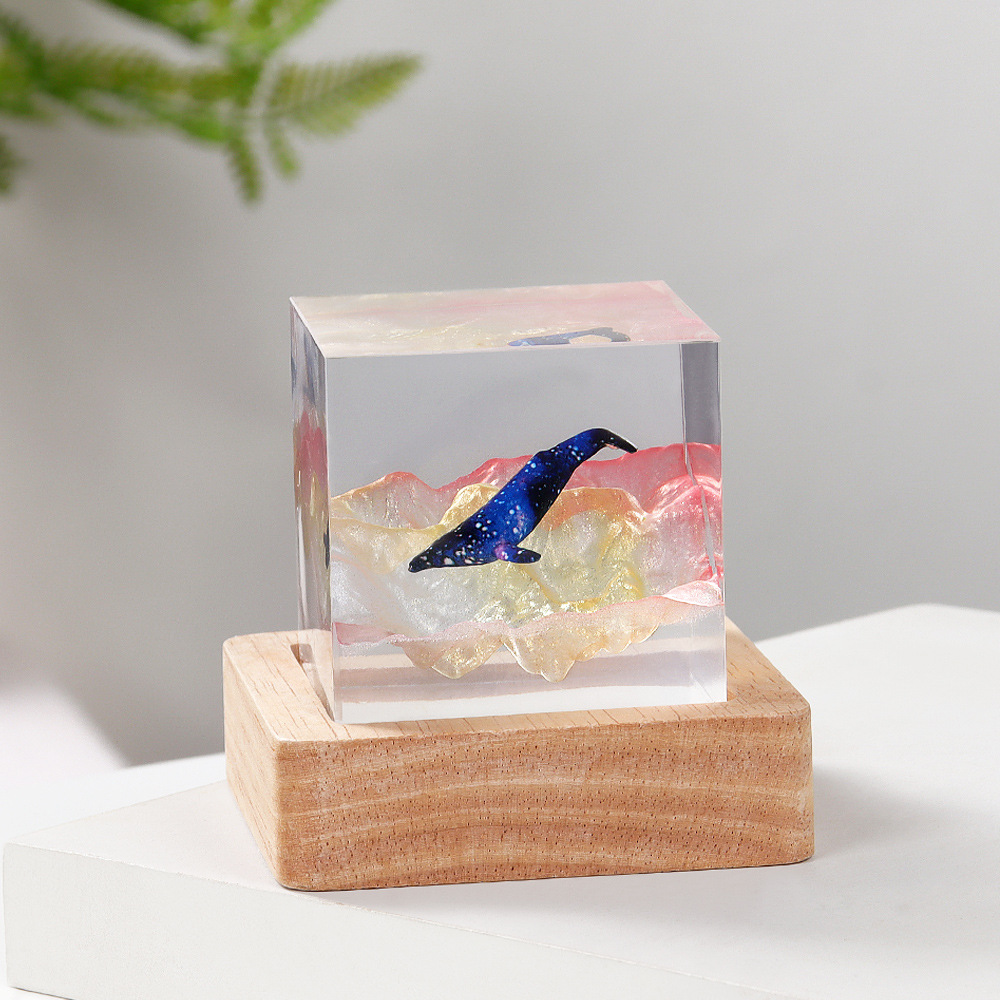 Lampka stołowa z żywicy w kszt – Resin Art Cube recenzja i cena